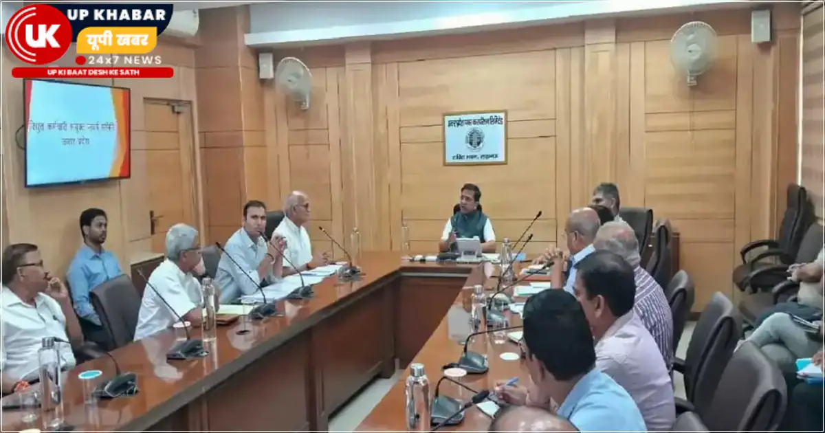 विद्युत कर्मचारी संयुक्त संघर्ष समिति और पॉवर कारपोरेशन प्रबंधन के बीच हुई वार्ता में निजीकरण के मुद्दे पर गहराई से चर्चा हुई, जिसमें विफल निजीकरण उदाहरणों के साथ कर्मचारियों ने विरोध जताया।