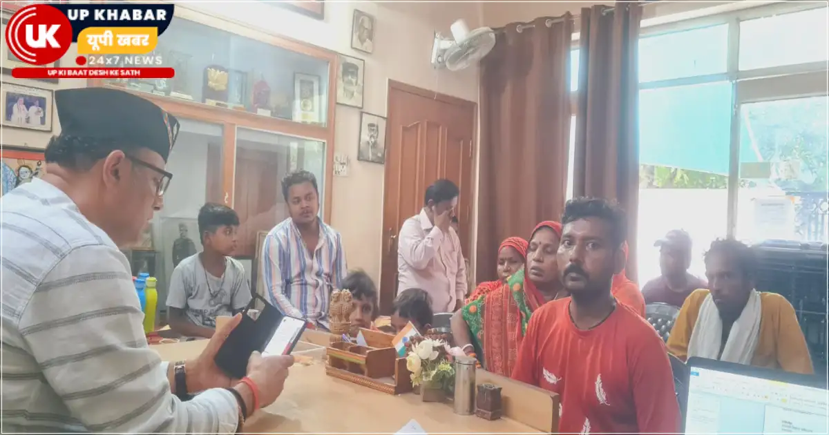 कैंट विधानसभा क्षेत्र के विधायक सौरभ श्रीवास्तव ने जनसुनवाई में जनता की समस्याओं को सुना और संबंधित विभागों को तत्काल समाधान के निर्देश दिए, साथ ही आर्थिक सहायता भी प्रदान की।